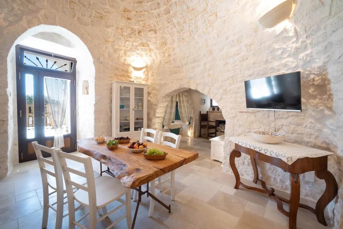 Valle D'Itria Trulli E Alcova Mikael Cisternino Exterior foto