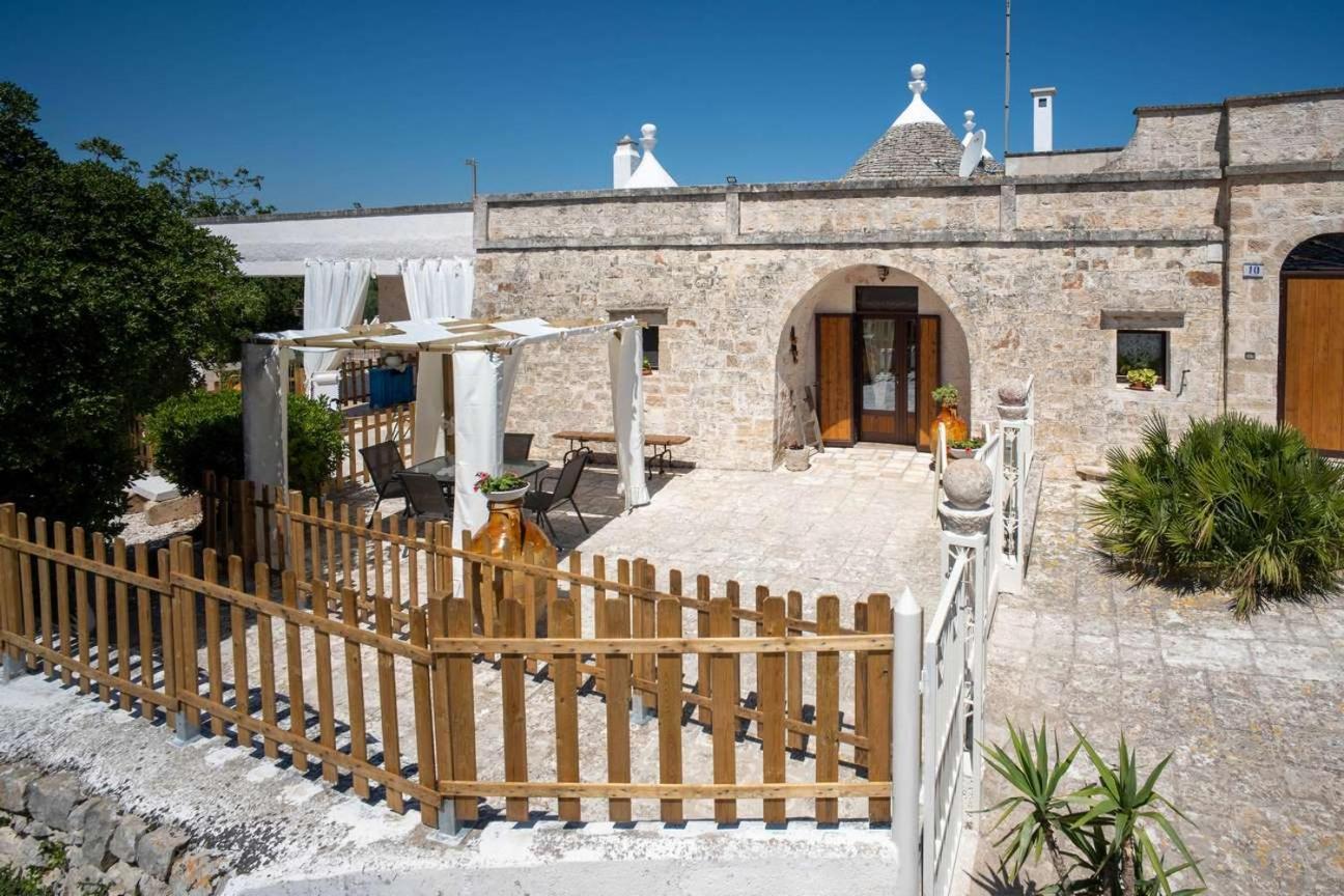 Valle D'Itria Trulli E Alcova Mikael Cisternino Exterior foto